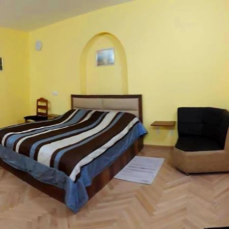 Room 1 Tbilisi Buitenkant foto